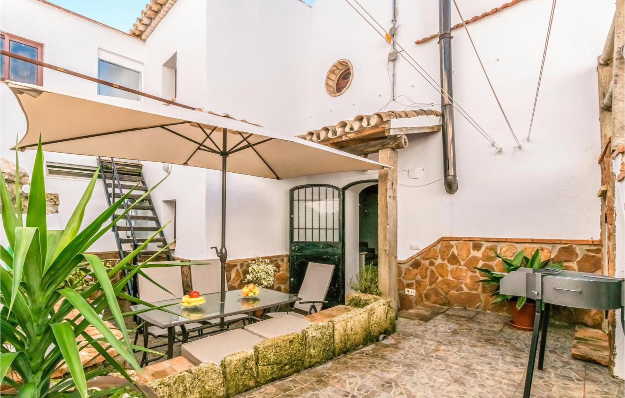 Pet Friendly Home In Hornachuelos With Kitchen Extérieur photo